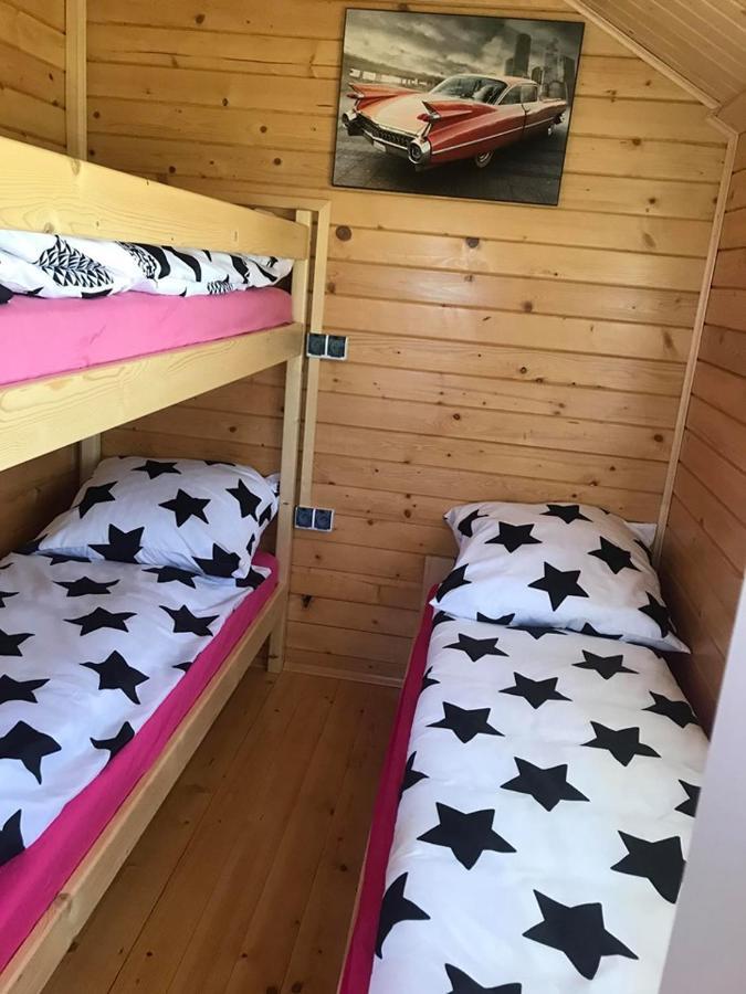 Nocleg Zator Domki Paradise Pod Palmami Eksteriør bilde